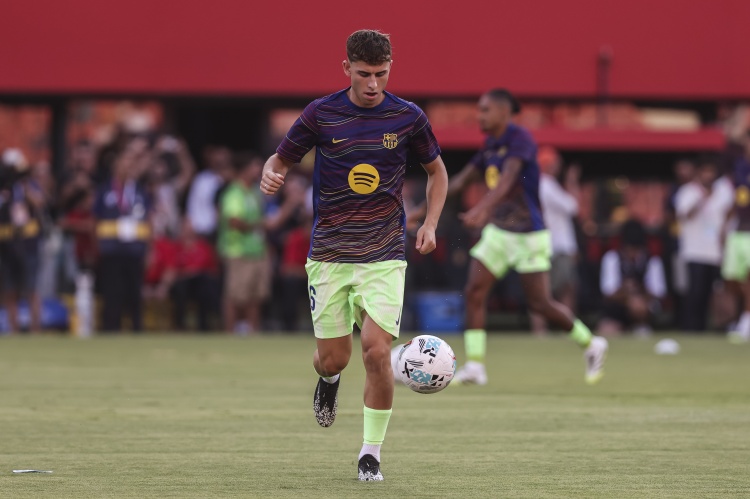 pg电子活动-巴萨为缓解财政压力考虑出售卡萨多和费尔明，同位置球员储备充足