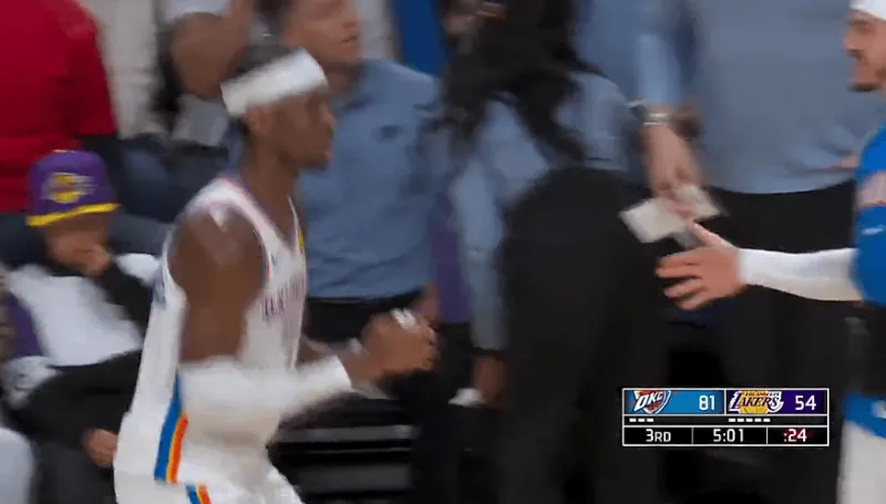 pg电子促销-亚历山大三分投进得到19分，雷霆下半场16-7领先湖人27分