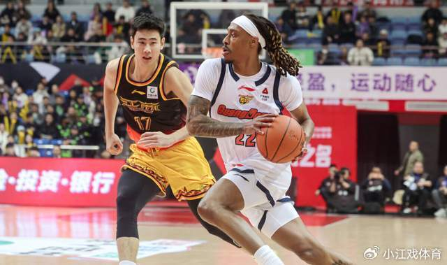 pg电子促销-广东第一混子外援出现！场均8分还拿500万大合同，杜锋忍无可忍|广东男篮|麦考尔|崔永熙|焦泊乔|比赛_新浪体育_新浪新闻